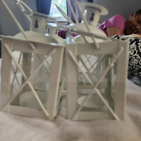 Set of four white metal mini lanterns - Picture 2 of 4